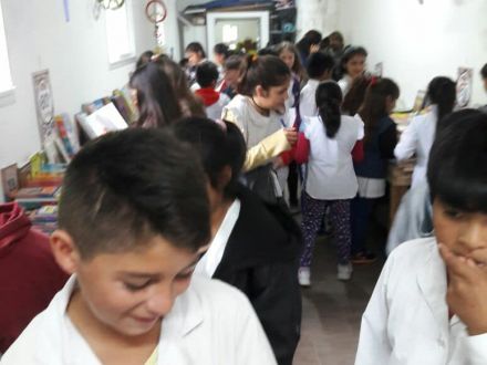 Feria del libro escolar en Pinamar