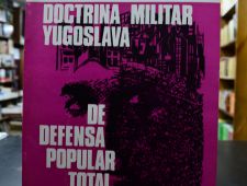 Doctrina militar yugoslava de defensa popular total